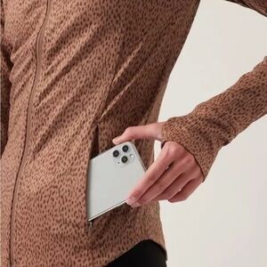 NWT Salutation Jacket S Tall in Shanti Animal Beige